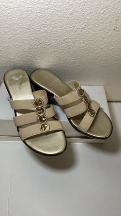 Casual sandals