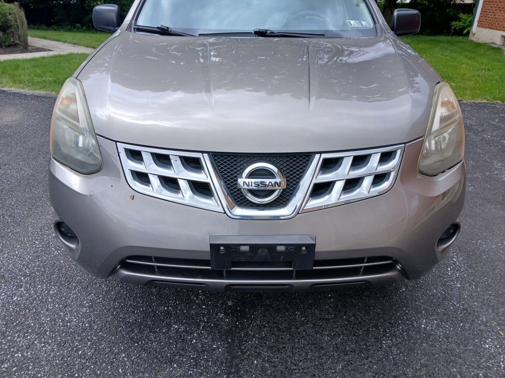 2014 Nissan Rogue Select