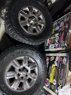 35x12.5x18 tire and rim