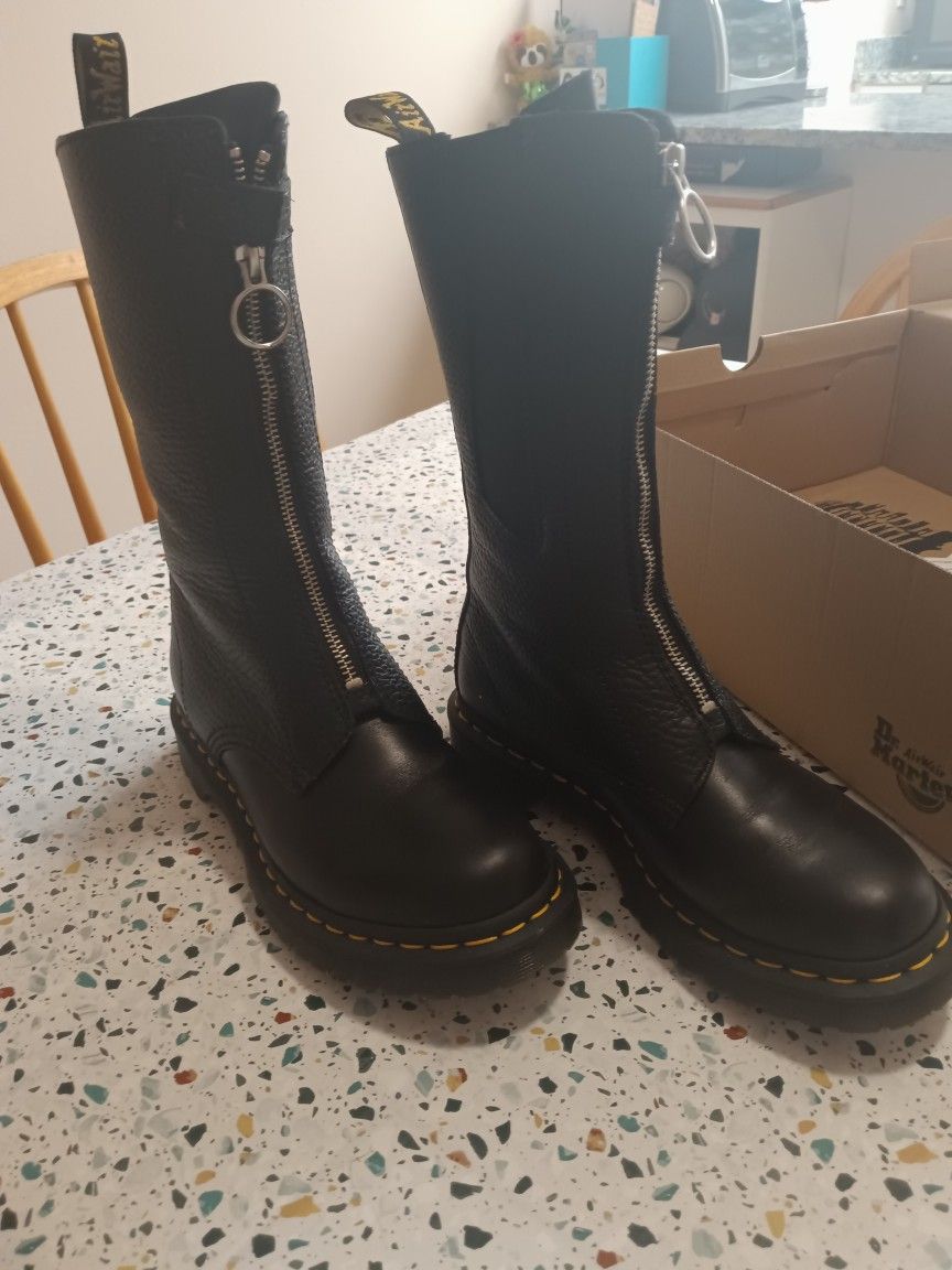Women's Dr. Martens Boots *Limited Edition