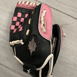 Easton youth girls Baseball ⚾️ glove 9.5”