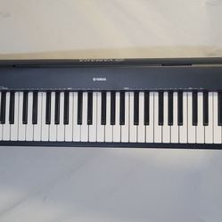 Yamaha Digital Portable Grand Piano / Keyboard 