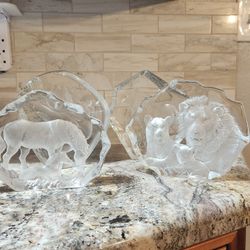 Mats Jonnason CHRYSTAL CARVINGS, PAPERWEIGHT. 