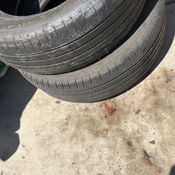 2 Michelin 235/60/r17