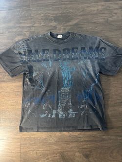 Vale Dreams Graphic T-Shirt