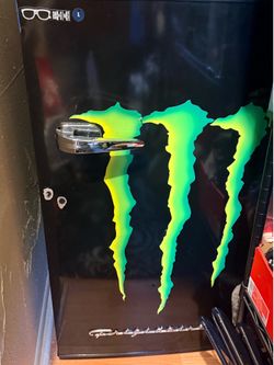 Single Door Compact Refrigerator