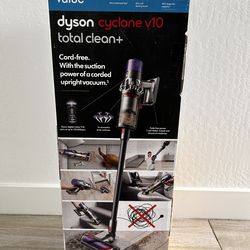 Dyson Cyclone V10 total clean+ vacuum