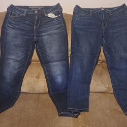 (2x) Womens American Eagle High Rise Size 10 & 12 Short Jeans