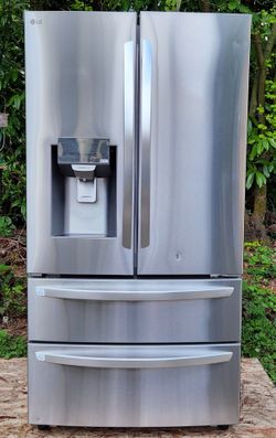 LG  4 door refrigerator W36xD33xH69 inches