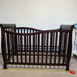 Baby Crib With Mattress ✨SPRING CLEANING✨