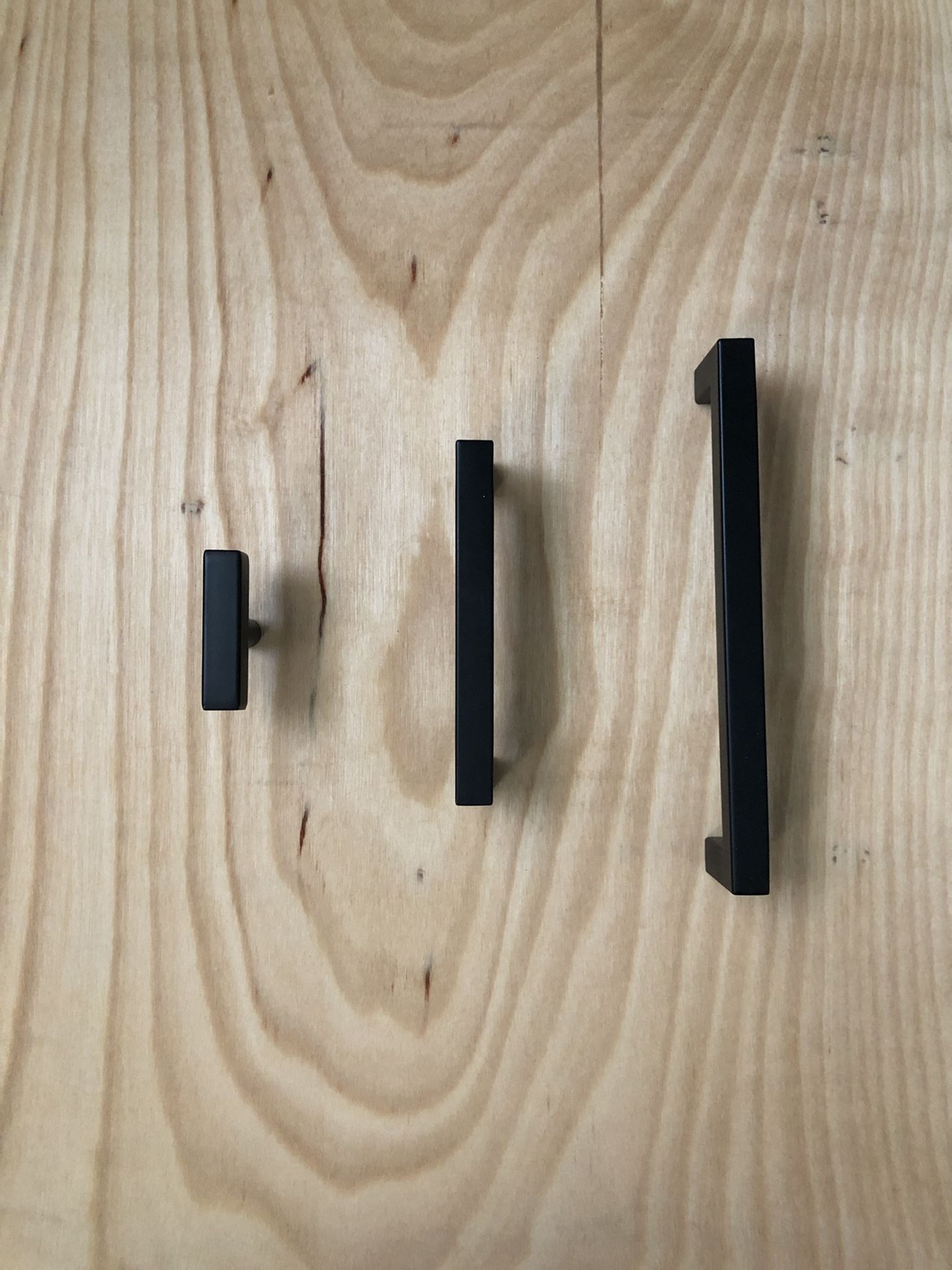 Cabinet Knobs And Pulls