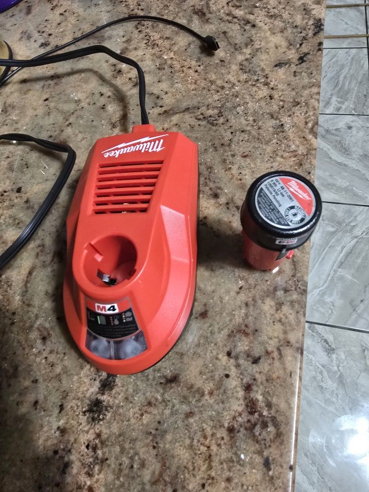 Milwaukee M4 2 Ah Battery Charger - Red
