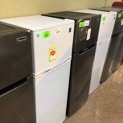 7.1 Cu Ft Top Freezer Refrigerators L 5