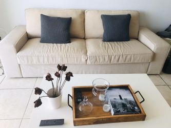 Sofa (4 people) + two cushions
