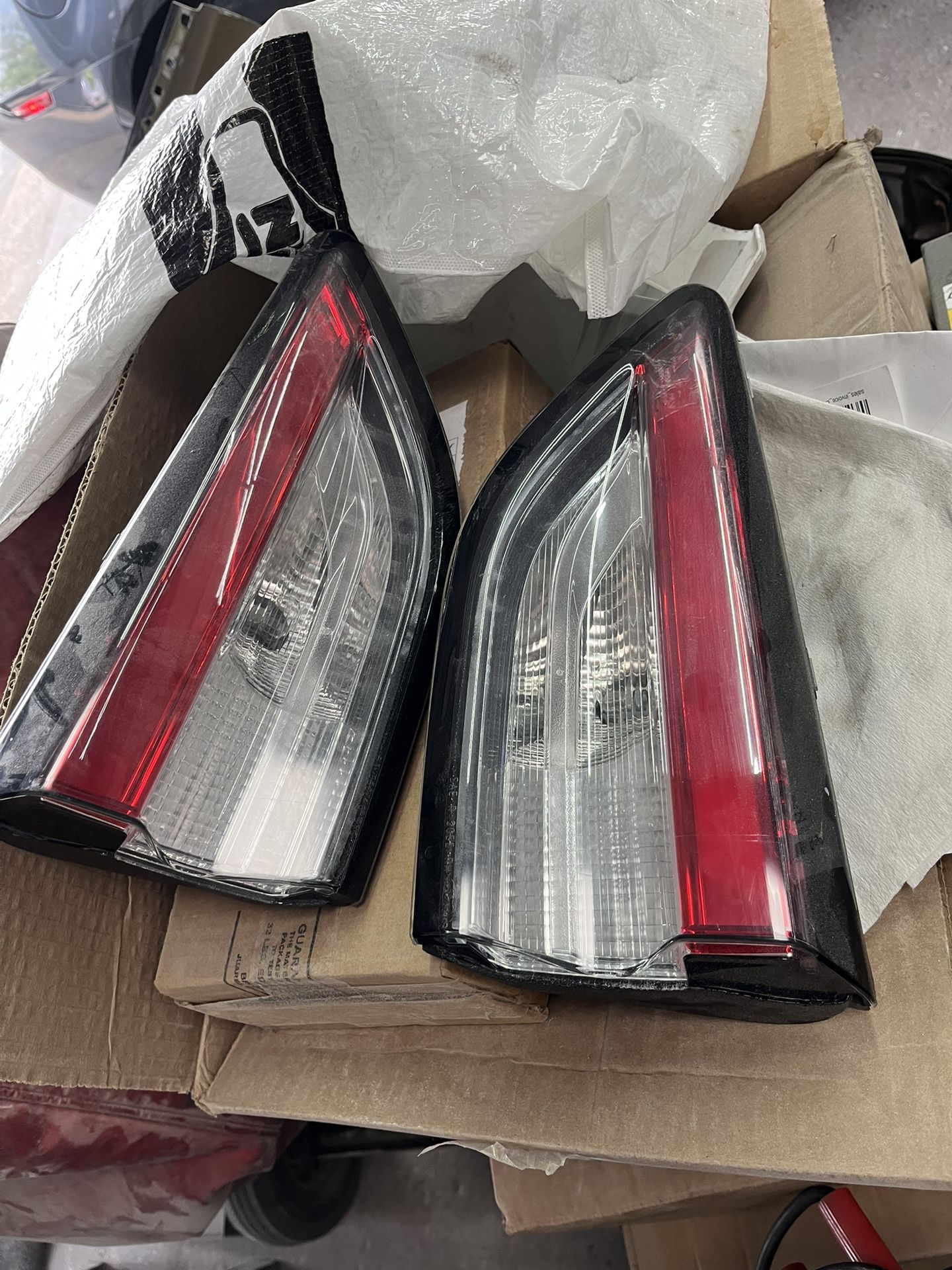 2020 Escape Inner Taillights