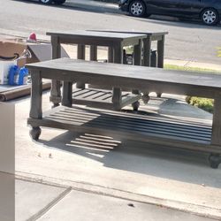 FREE  COFFEE TABLE AND END TABLE SET