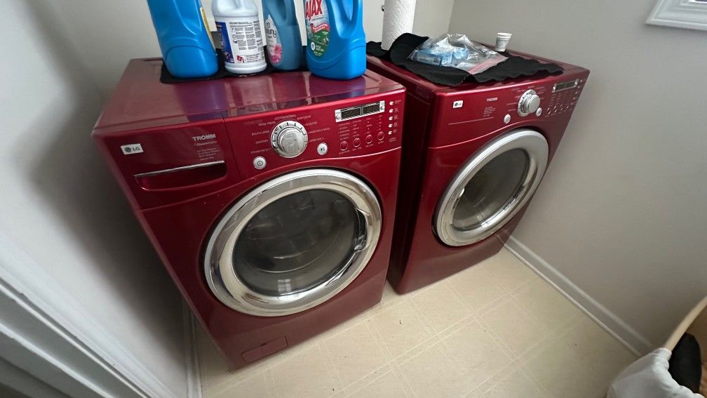 RED LG FRONT FACE WASHER AND DRYER
