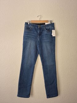 NWT Christopher And Banks Women's Med Wash Tapered Jeans  Size: 6 Average