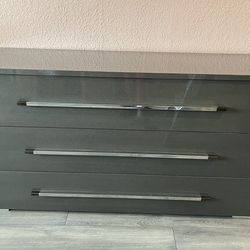 3 Piece Gray Queen Set Bedroom Furniture