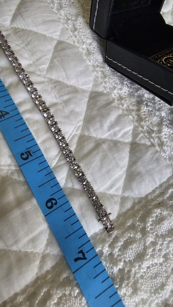 New Beautiful 7in 4mm Cubib Zirconia Tennis Bracelet