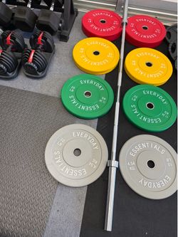 New pair of 10,25,35,55lb rubber olympic plates ans 7ft bar. New in box 📦