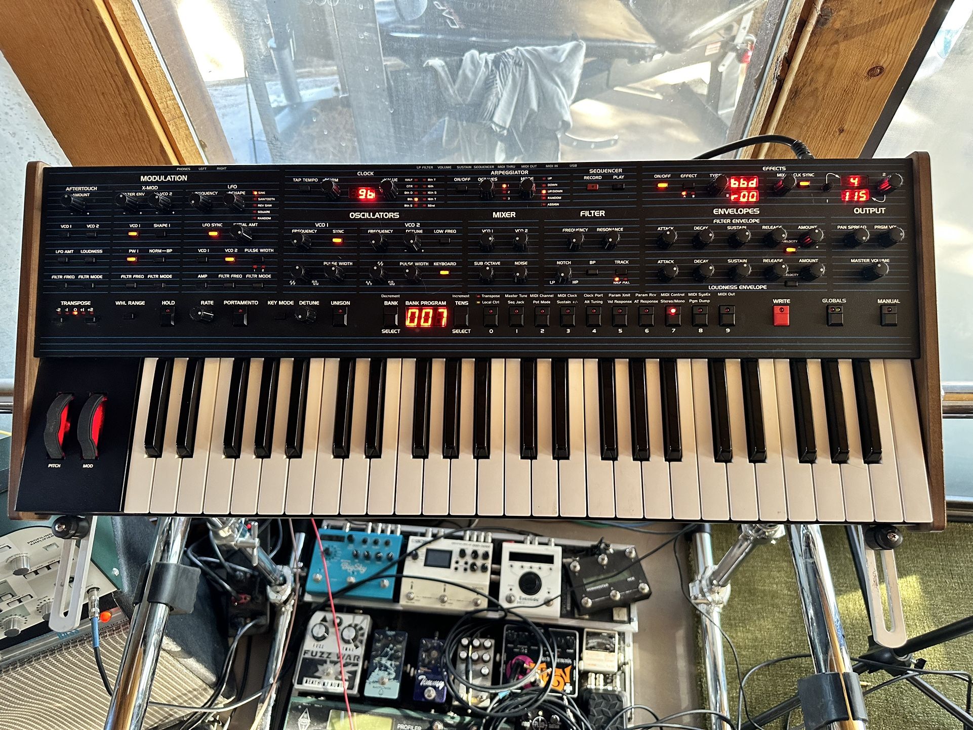 Sequential OB-6 Keyboard 6-Voice Polyphonic Analog Synthesizer