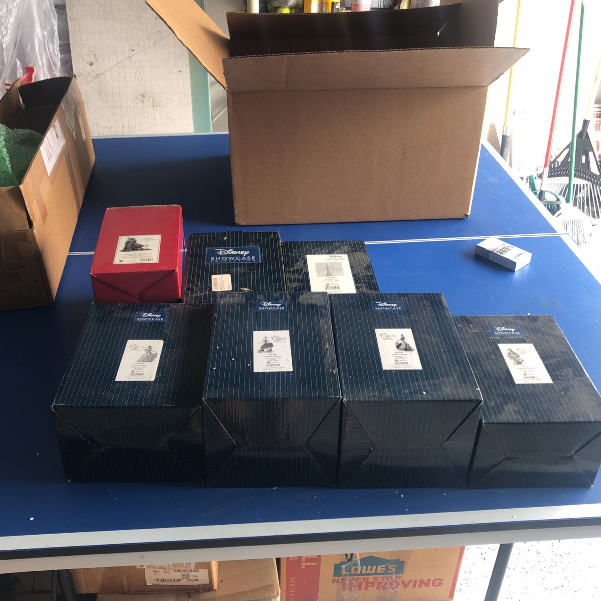 Disney Showcase Collection