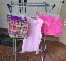 NEW...GIRL'S SIZE M(7/8) 2 PAIR SHORTS & 1 TOP