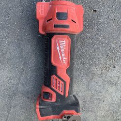 Milwaukee M18 18V Lithium-Ion Cordless Drywall Cut Out Rotary Tool (Tool-Only)