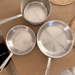 All Clad Frying Pans And Pot 
