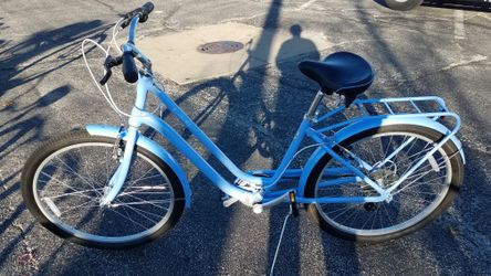 Brand New Girls Step Through Bite