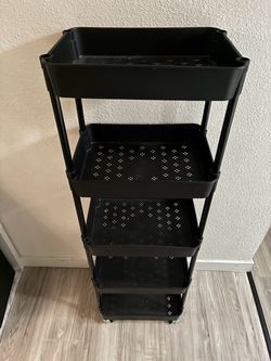 Rolling shelf