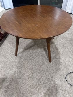 Solid wood beautiful table $65