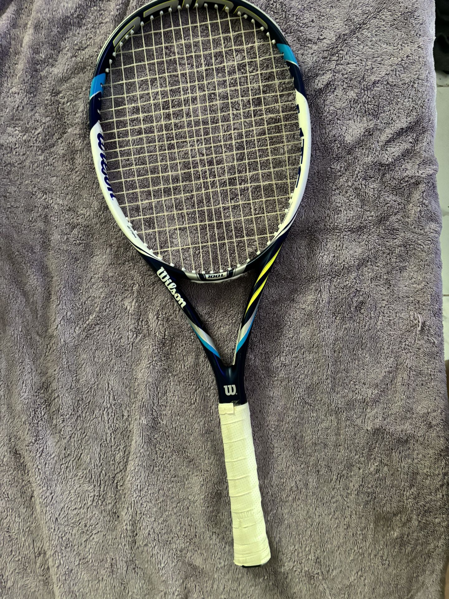 Wilson Juice 100 Tennis Racquet White/Blue