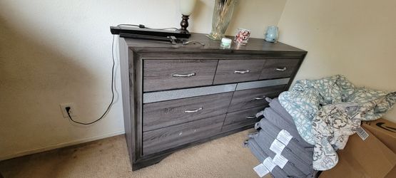 Dresser Favorite Design SDN BHD