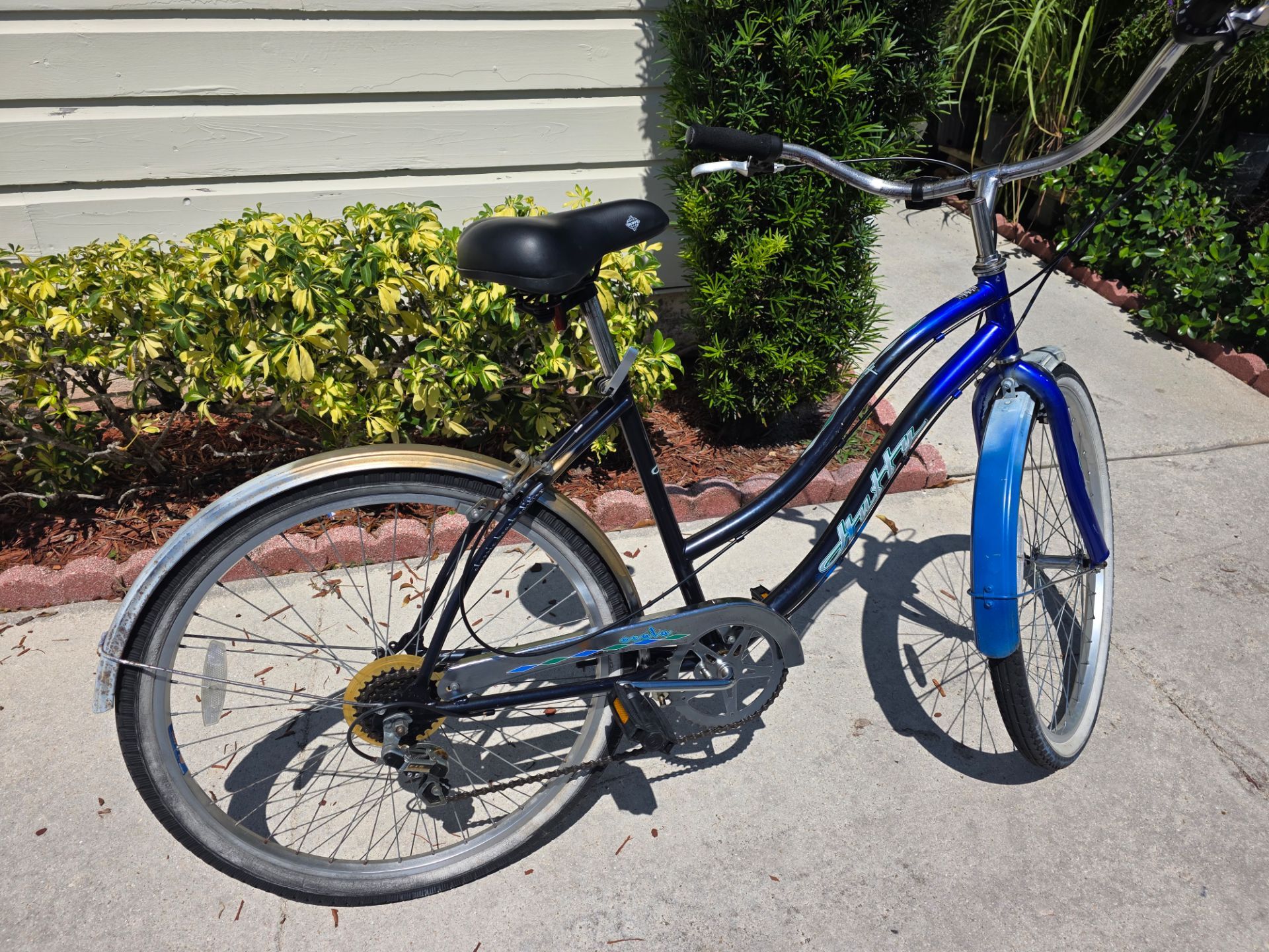 Huffy 26-in Cruiser 6 speed