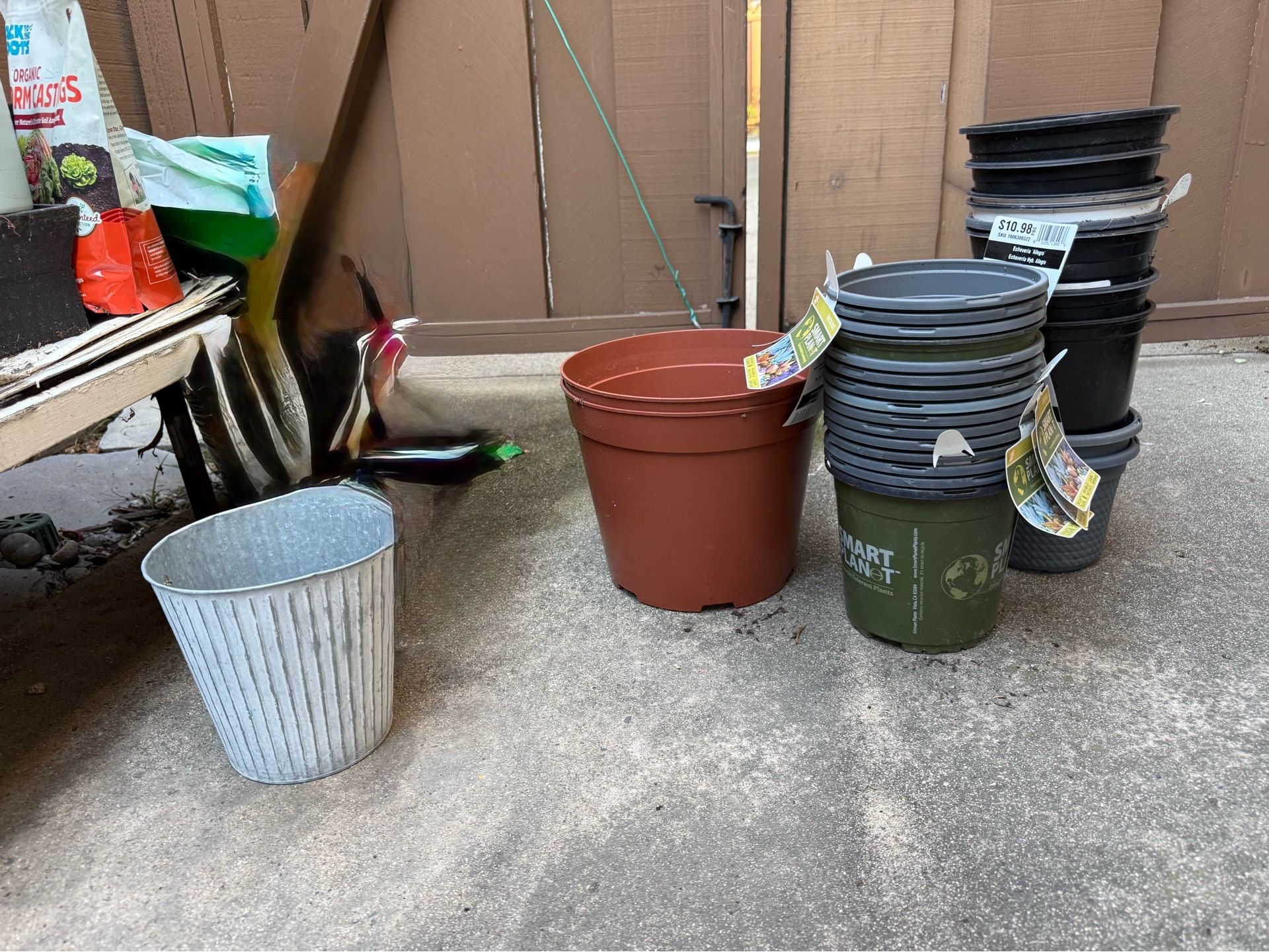 25+ Free Pots (various kinds)