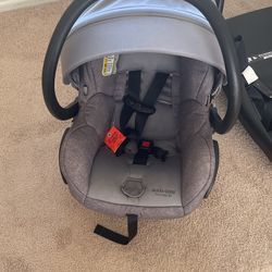 Baby Stroller/car seat