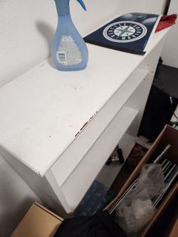Simple white book case OBO