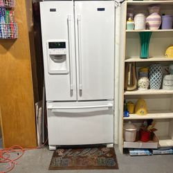 Maytag Refrigerator/Freezer Combo