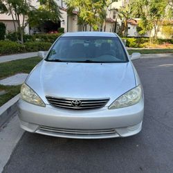 Clean Title Toyota Camry 2006