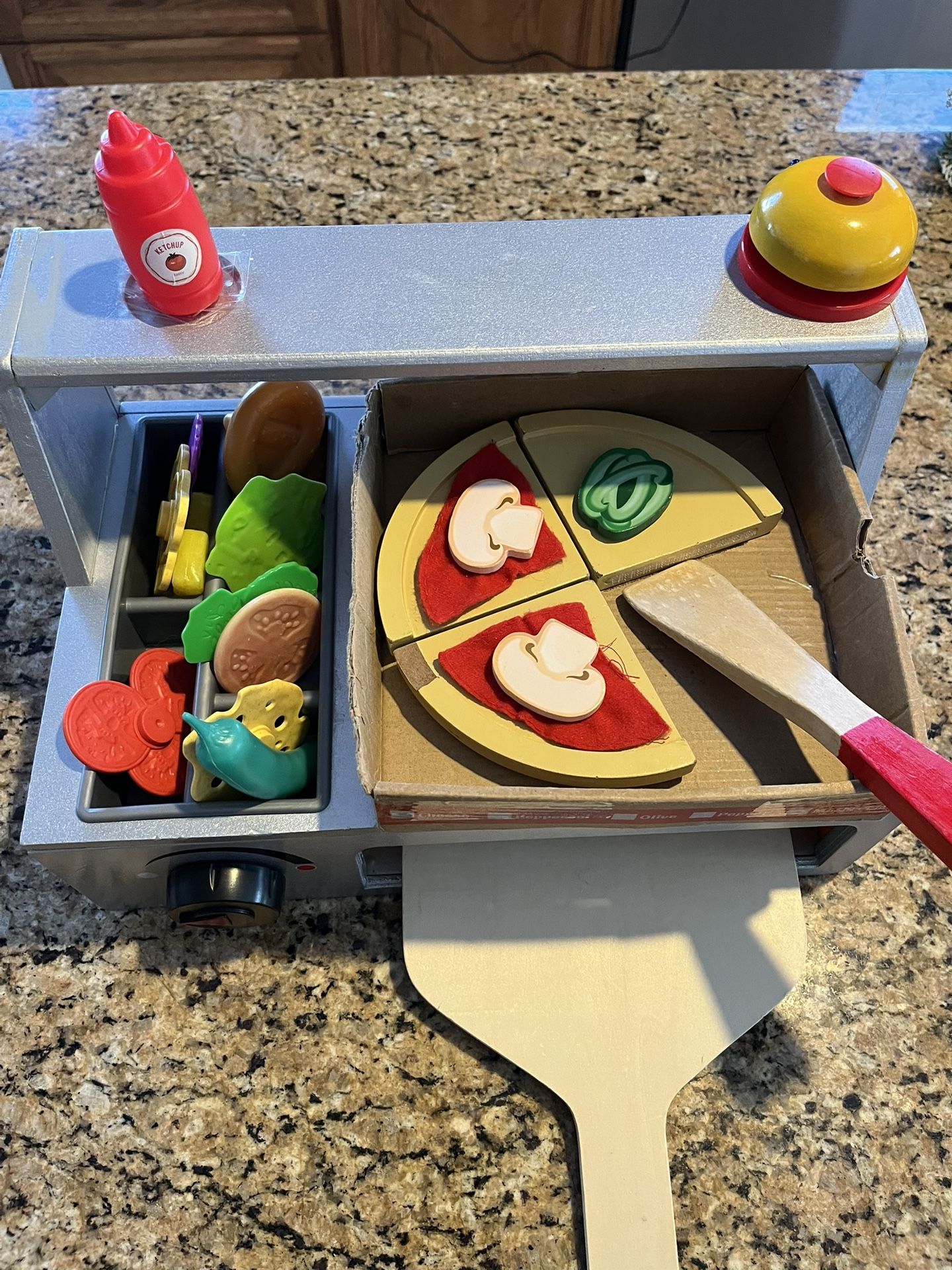 Melissa & Doug Pizza Oven