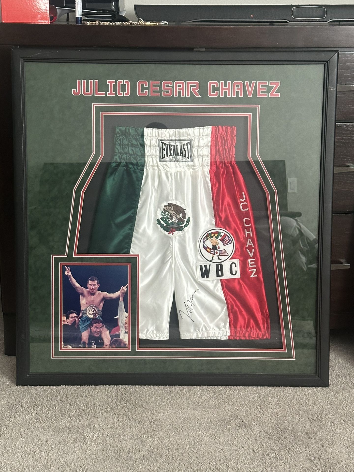 JULIO CESAR CHAVEZ SIGNED TRUNKS