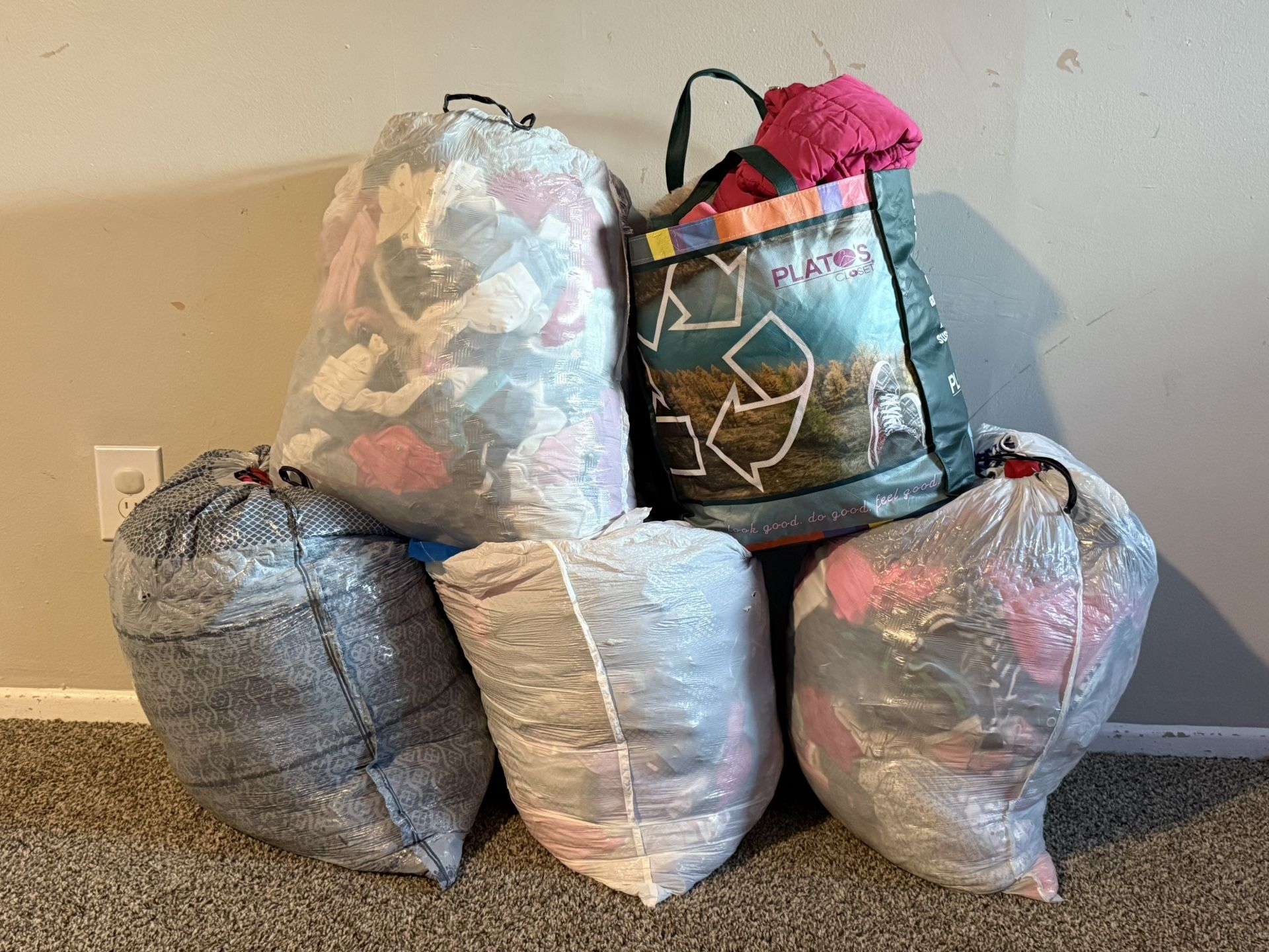 Baby Girl Clothes Ranging From Newborn To 3T