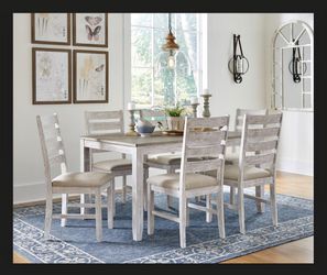 Skempton 7pc Dining Room Set