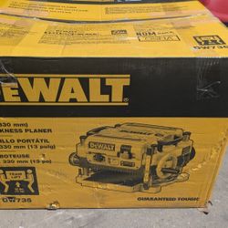 DeWalt 15 Amp Corded 13-in Planer