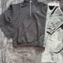 Dark Grey Alo Yoga Men’s Medium