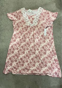 Women’s Elizabeth & Nicole Floral Pink/Mauve/White Lace Trim Nightgown 2X NWT