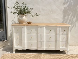 Cottage Belle 12-Drawer Dresser