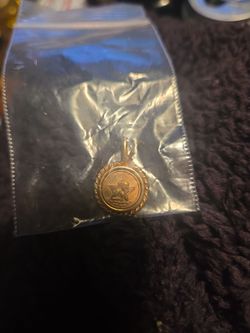 Famous italian angel cherub medallion